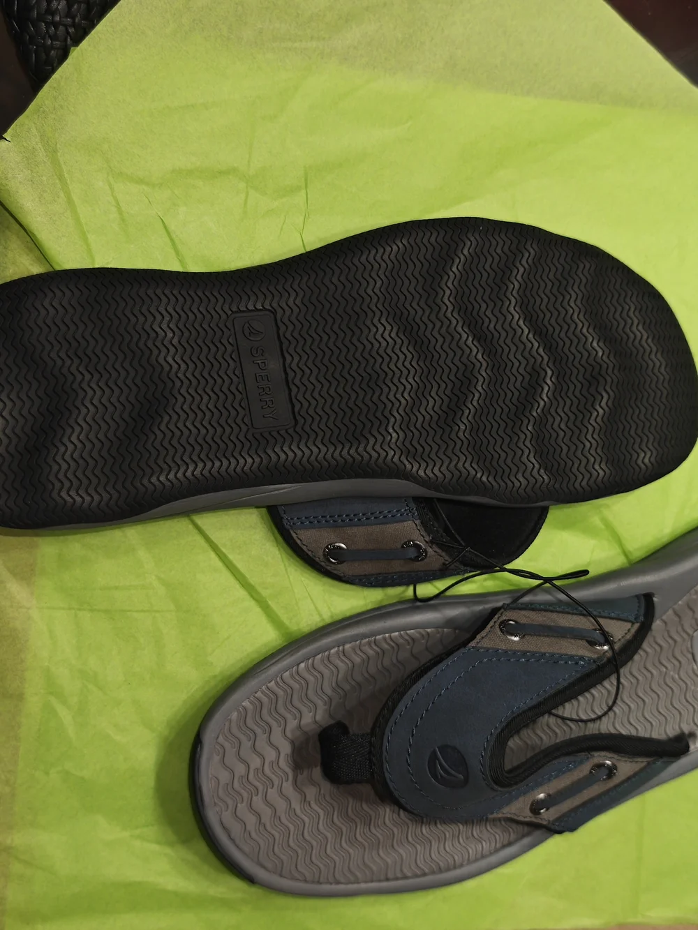 Sperry Men's Navy and Brown Flip Flops with Gray Footbed Brand New